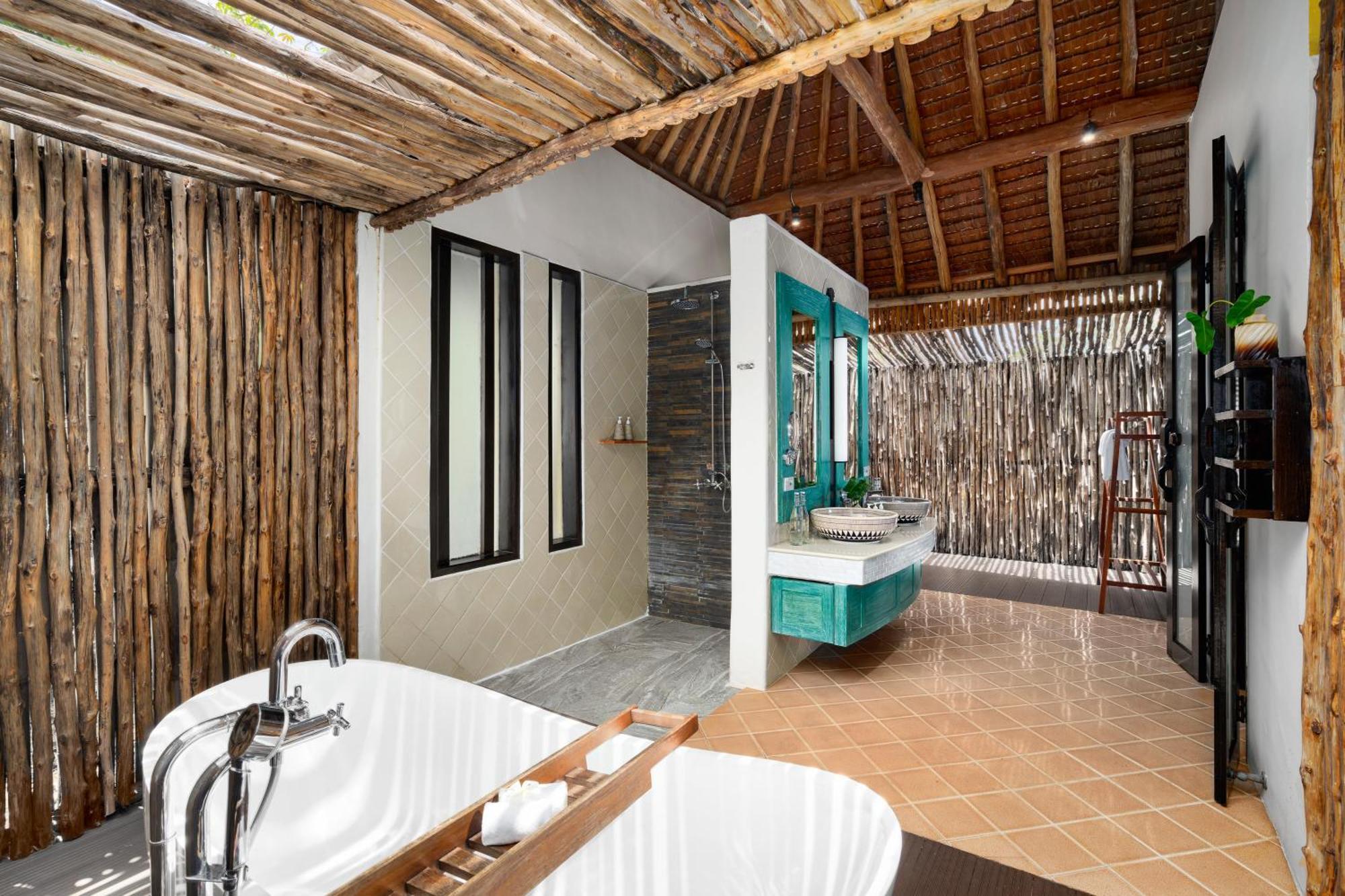 Villa Hillside Pool